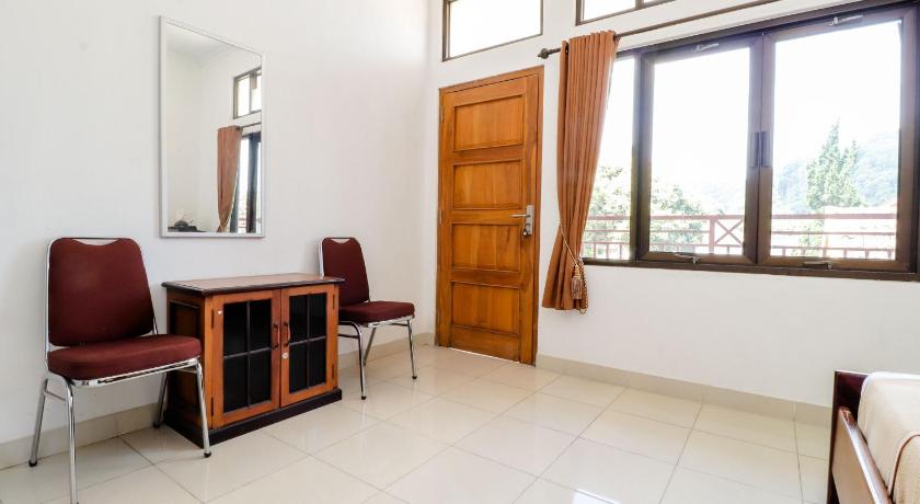 Hotel Wismancala Kaliurang - image 9