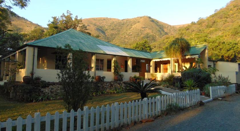 Fountain Baths Guest Cottages