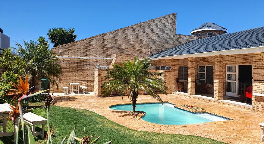 Kelzane Guesthouse photo