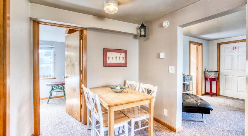 Beaches Inn | Buccaneer Bay Bungalow photo