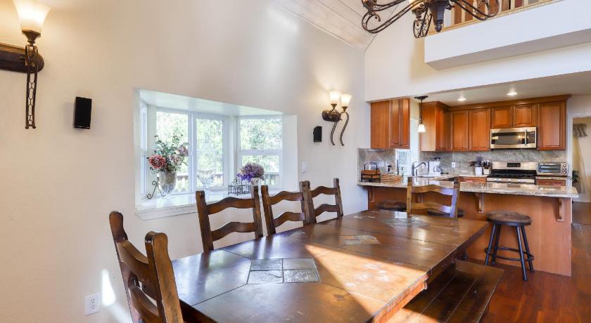 Carriage House photo