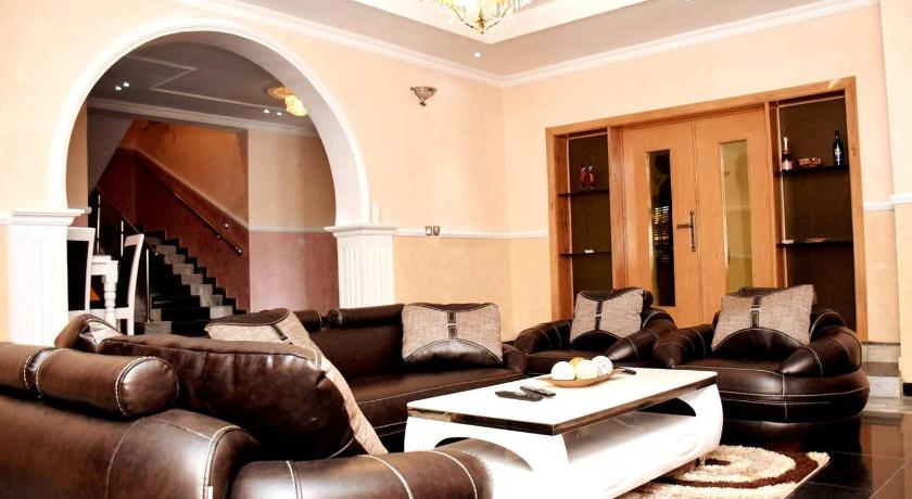Duplex 3 Bedroom Spacious House Lagos Nigeria Photos Room Rates Promotions