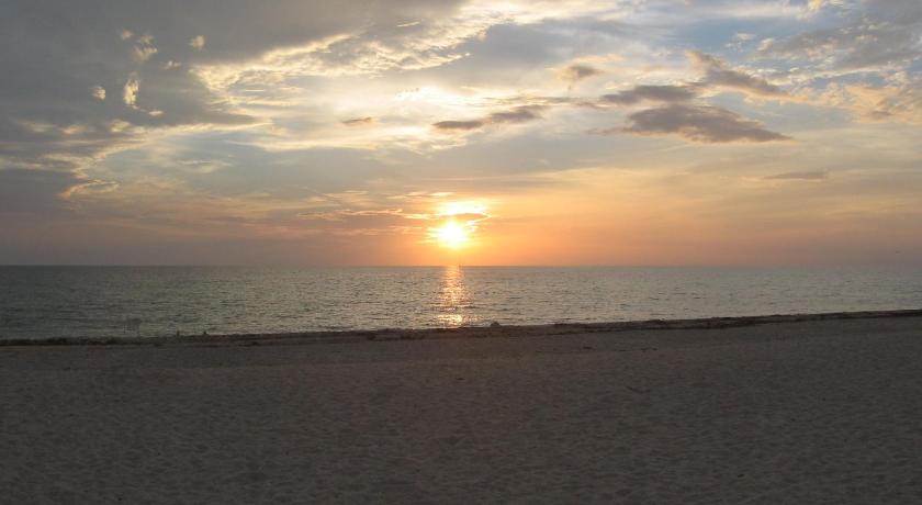 A Beach Retreat on Casey Key photo