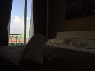 B&B Metropolitan - image 8