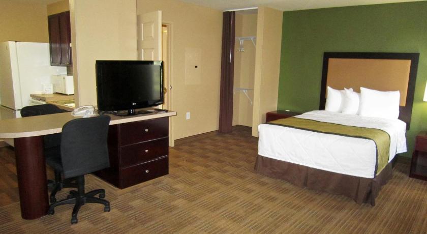 Extended Stay America Suites - Detroit - Auburn Hills - Featherstone Rd.