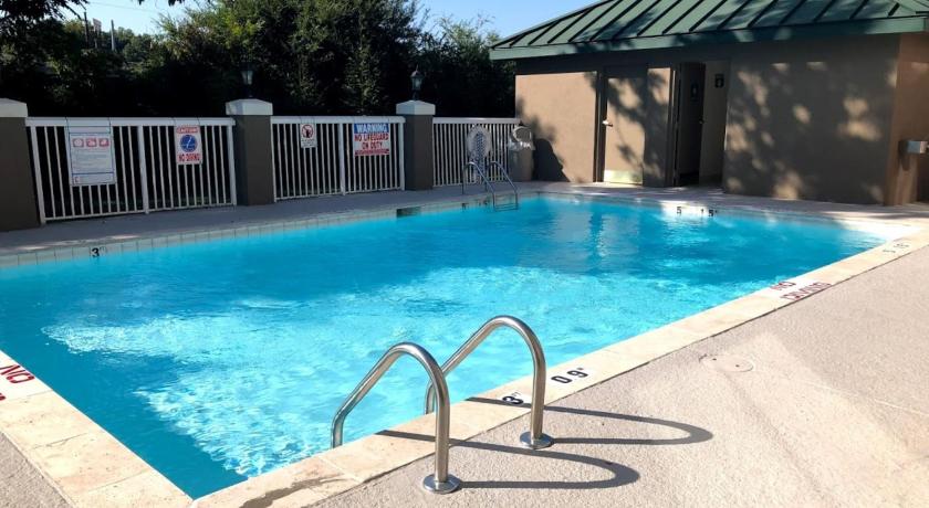 Holiday Inn Express Hotel And Suites Kings Mountain photo