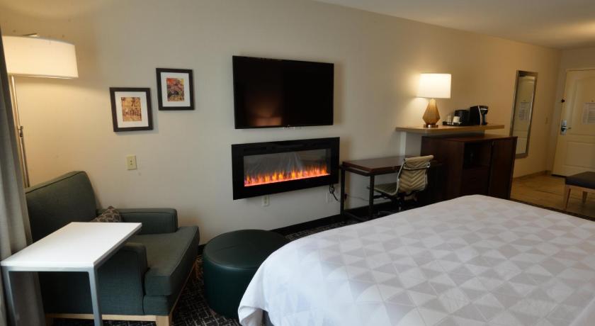 Holiday Inn Hotel & Suites Minneapolis-Lakeville