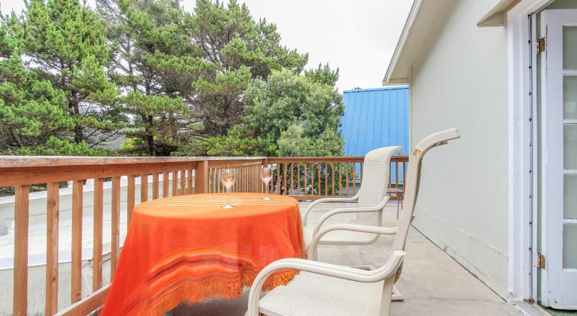 4 Sisters Beach Getaway photo