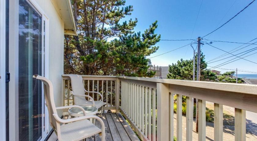 4 Sisters Beach Getaway photo