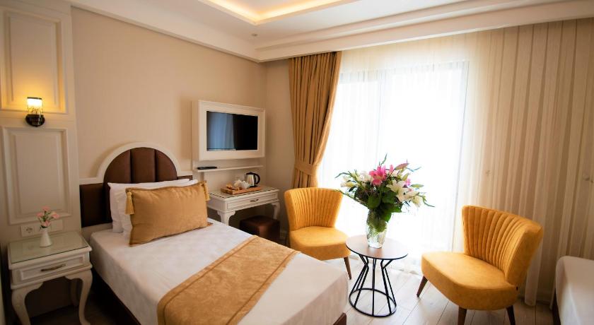Boss Hotel Sultanahmet - image 13