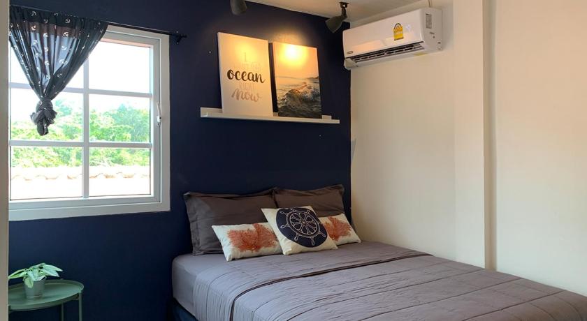 Image of Small Single Room 3