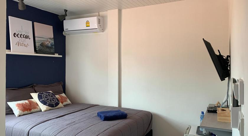 Image of Small Single Room 1