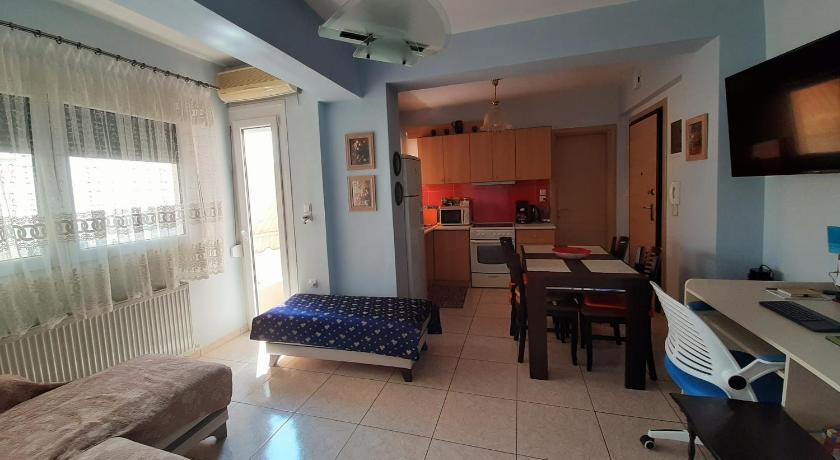 Apartment with Balcony and Parking - image 3