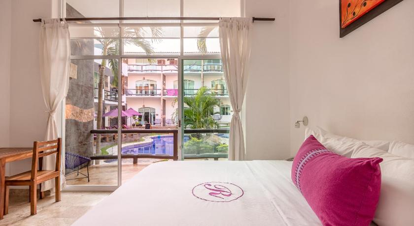 Image of Deluxe Double Room 5