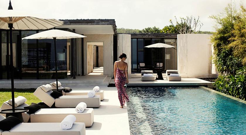 Image of 3 Bedroom Cliff Edge Villa 8