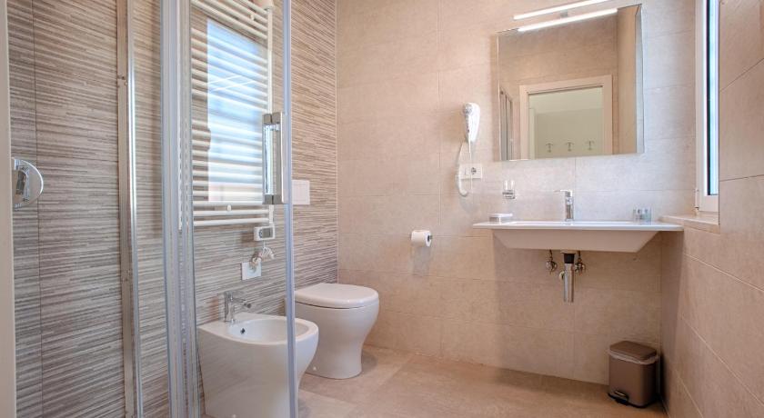 罗马 Collatina Suites 4星级 酒店 客房