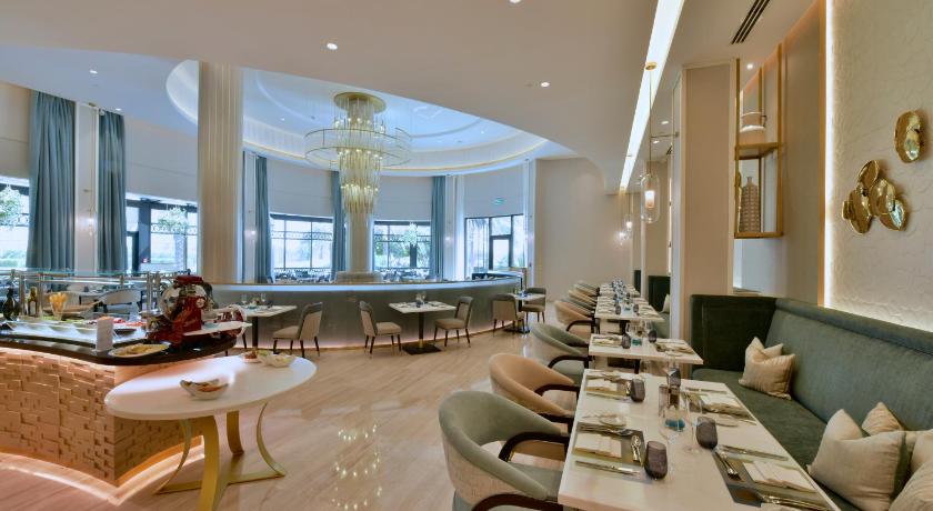Movenpick Hotel Bahrain - image 11