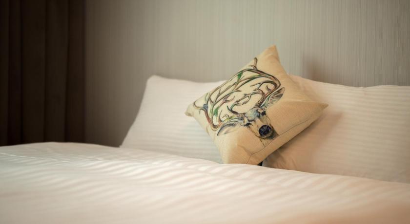 Image of Executive Double 7