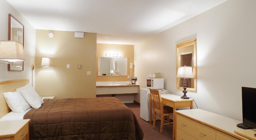 Canadas Best Value Inn & Suites Fernie