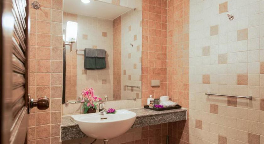 Serena Sathorn Suite photo