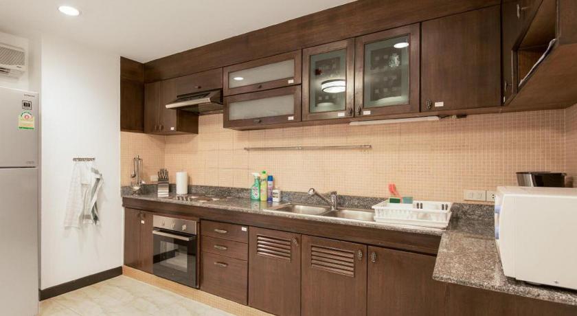 Serena Sathorn Suite - image 9