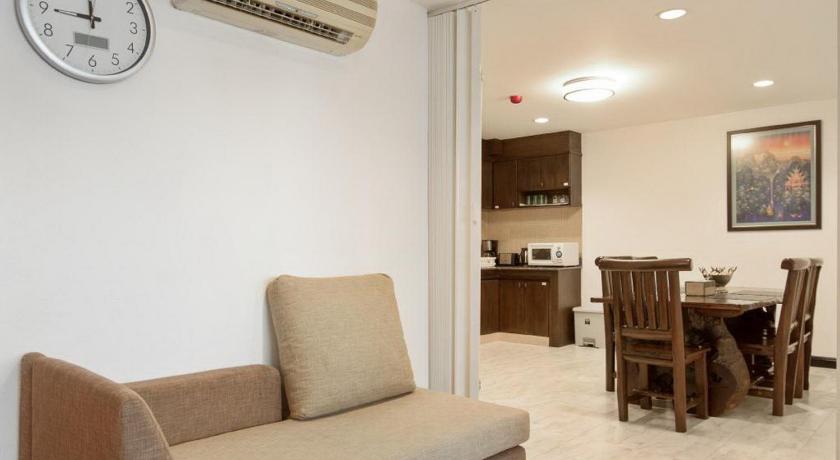 Serena Sathorn Suite - image 12