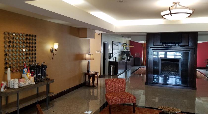 La Quinta Inn & Suites by Wyndham Union City photo