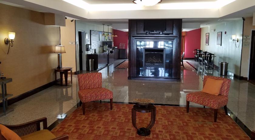 La Quinta Inn & Suites by Wyndham Union City photo