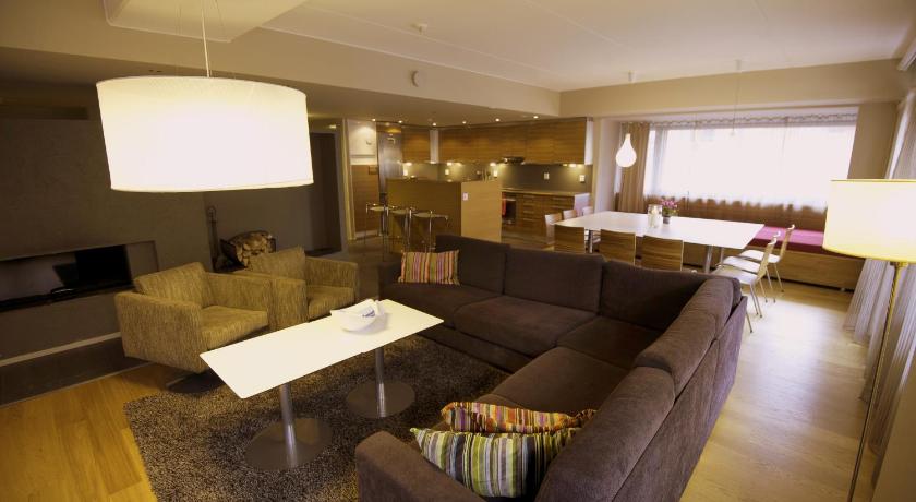 Image of Deluxe Four-Bedroom Apartment 6