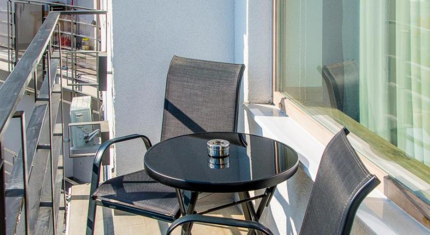 AT Central Apartments photo
