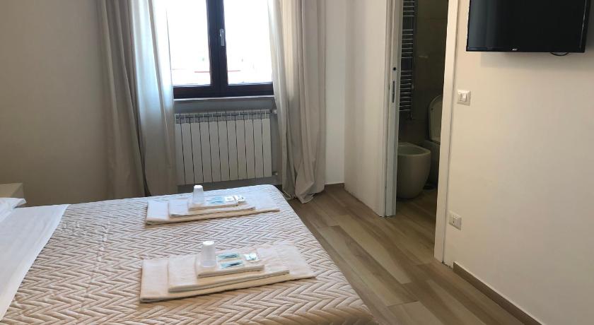 LOFT12 - Luxury Apt. photo