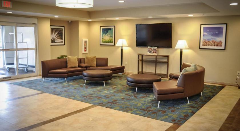 Candlewood Suites Pearl photo