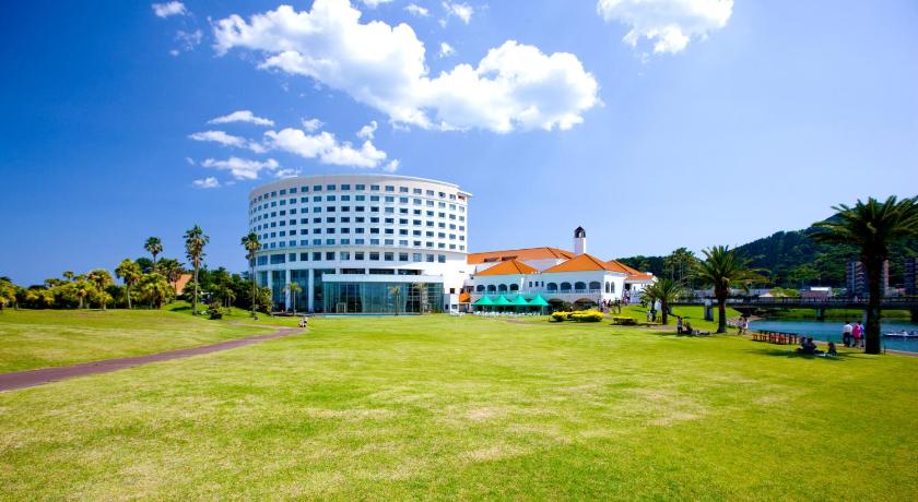 ANA Holiday Inn Resort Miyazaki photo