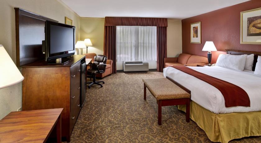 Holiday Inn Express Breaux Bridge