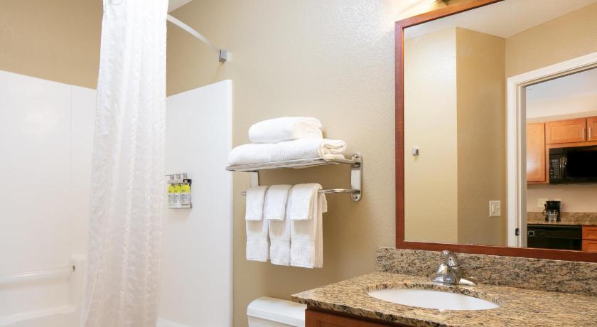 Candlewood Suites La Crosse