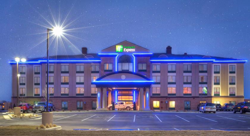 Holiday Inn Express Wichita South photo