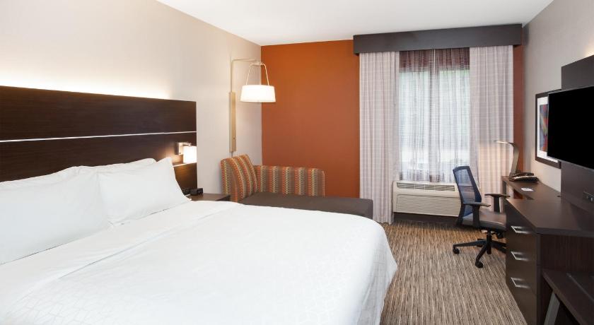 Holiday Inn Express Haskell-Wayne Area