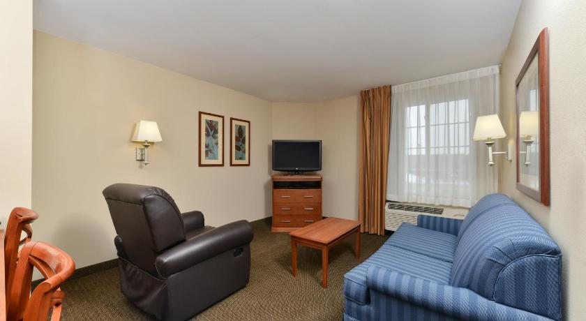 Candlewood Suites Chambersburg