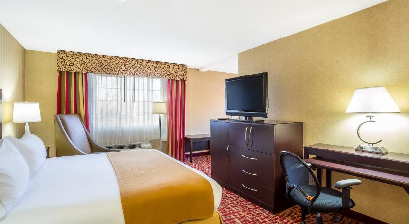 Holiday Inn Express Layton - I-15