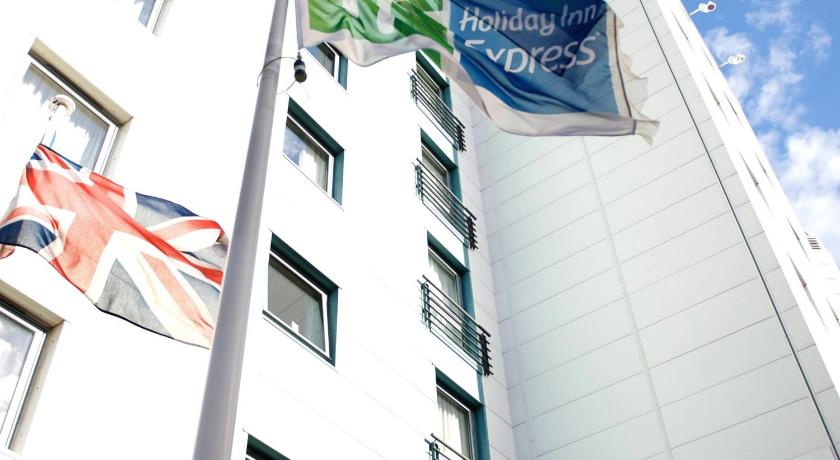 レビュー ホリデイ イン エクスプレス ロンドン クロイドン Holiday Inn Express London Croydon Hotel Reviewing System レビュー ホリデイ イン エクスプレス ロンドン クロイドン Holiday Inn Express London Croydon Hotel Reviewing System