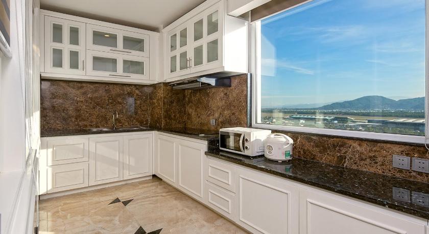 Image of Two-Bedroom Apartment with Lake View 1