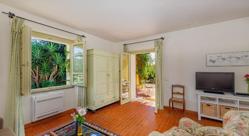 Image of Large Suite 0