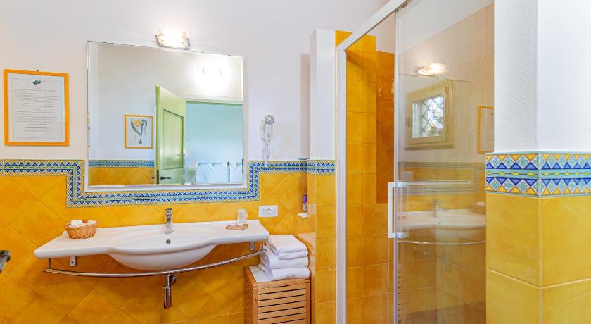 Image of Standard Double Room 2