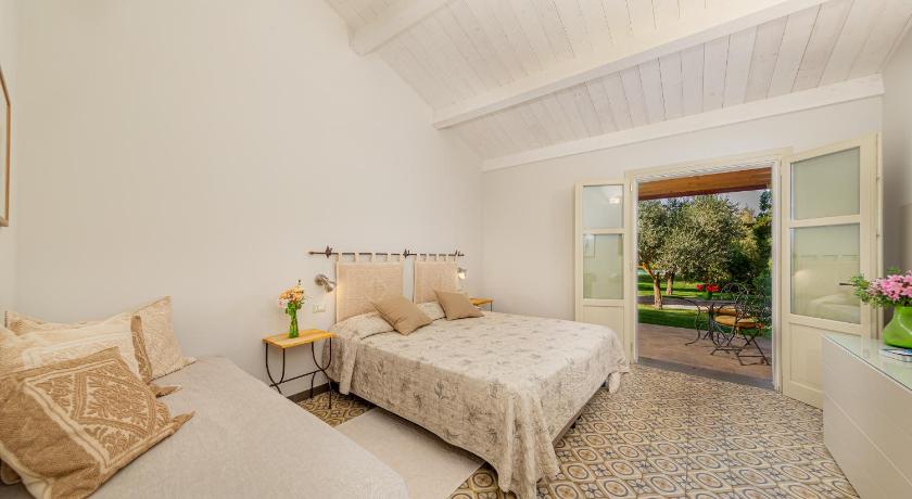 Image of Double Room with Patio 0