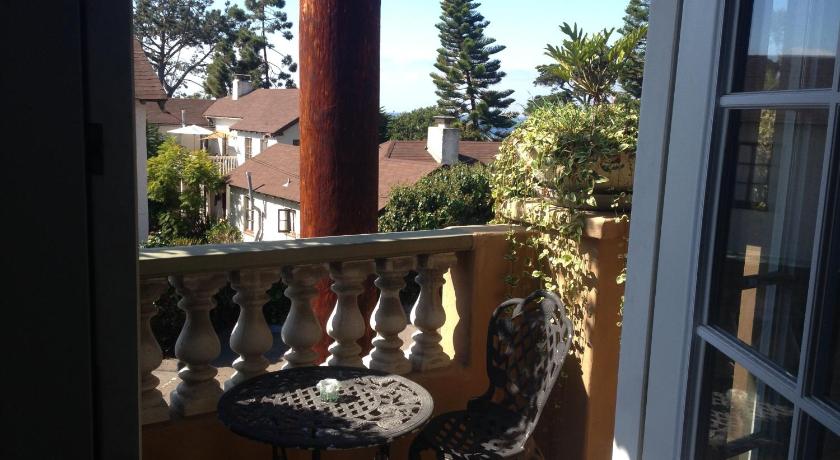 Secret Garden Inn photo