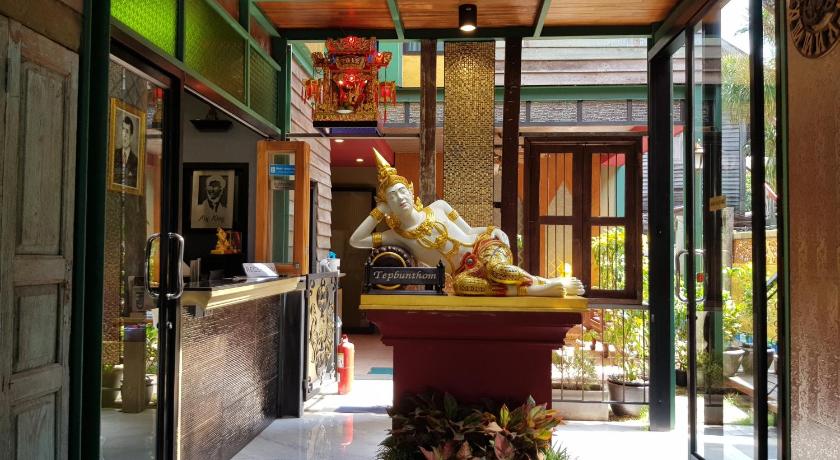 Tepbunthom Hostel – Bangkok, NY