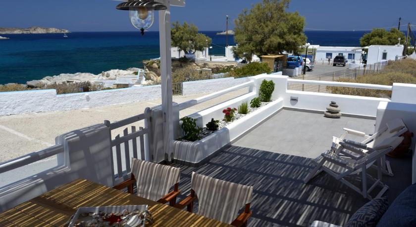 Seashell Mandrakia Sea view — Hotel in Milos Island