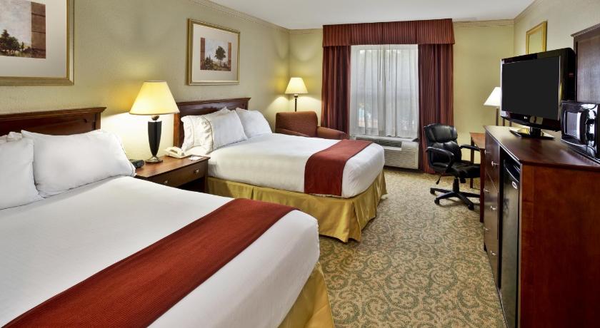 Holiday Inn Express Breaux Bridge