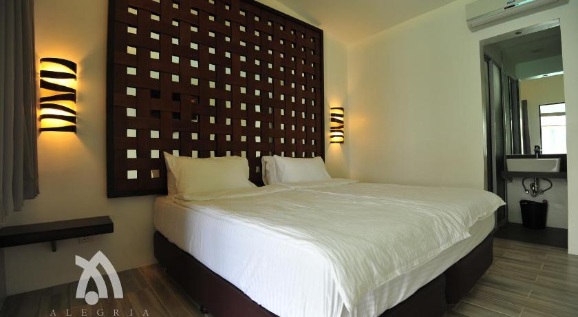 Cebu Alegria Water Front Beach House Hotel suite