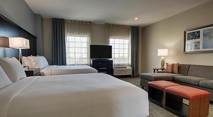 Staybridge Suites IAH Airport East